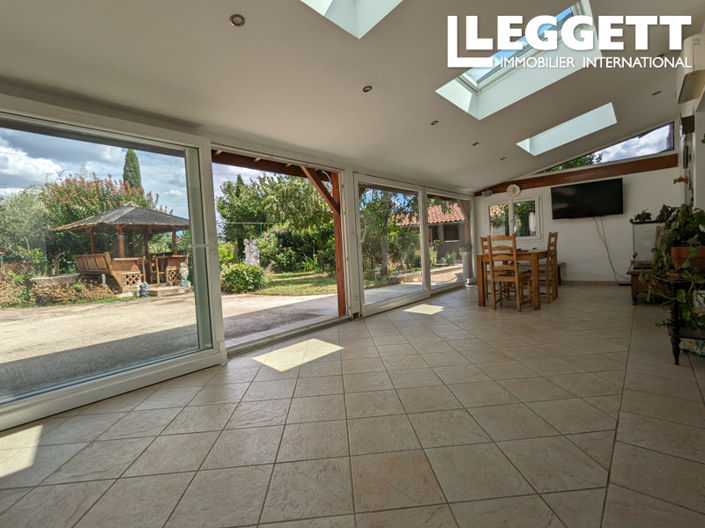 Image No.3-3 Bed House for sale