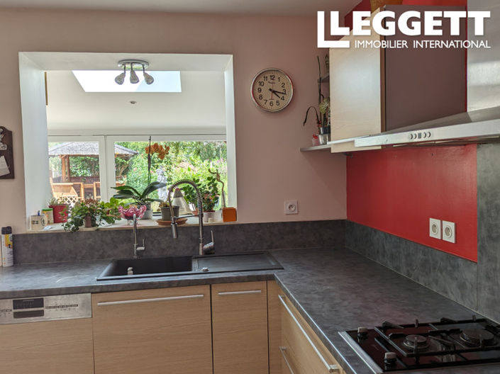 Image No.7-3 Bed House for sale