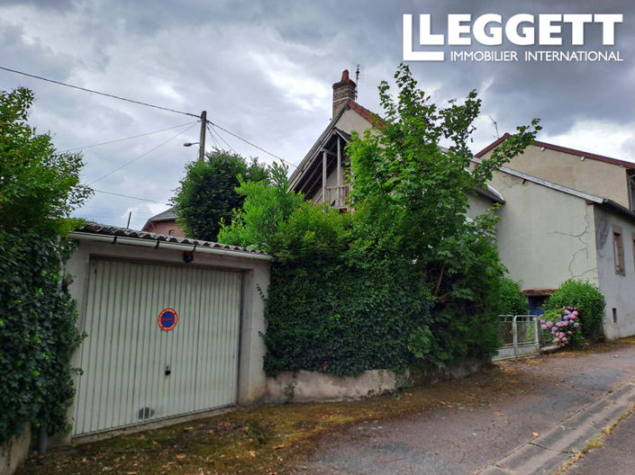 Image No.10-3 Bed House for sale