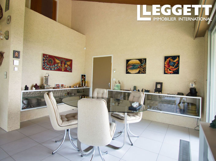 Image No.4-3 Bed House for sale