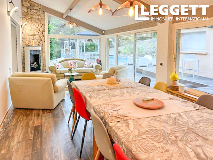 Image No.5-5 Bed House for sale