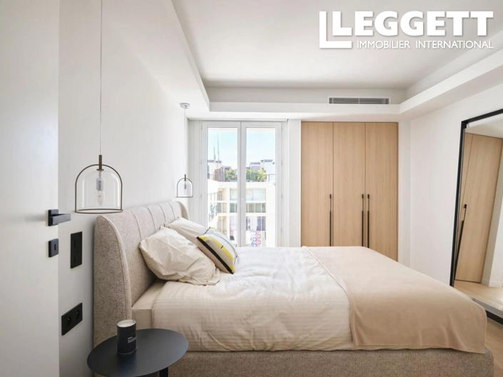 Image No.8-3 Bed Apartment for sale