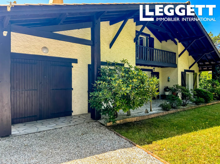 Image No.10-3 Bed House for sale