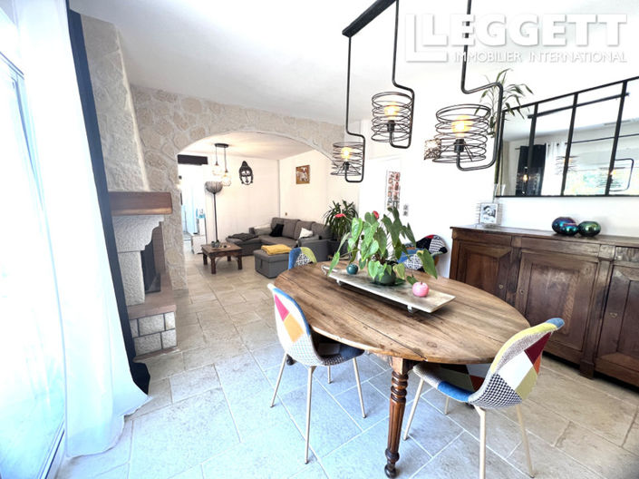 Image No.3-3 Bed House for sale