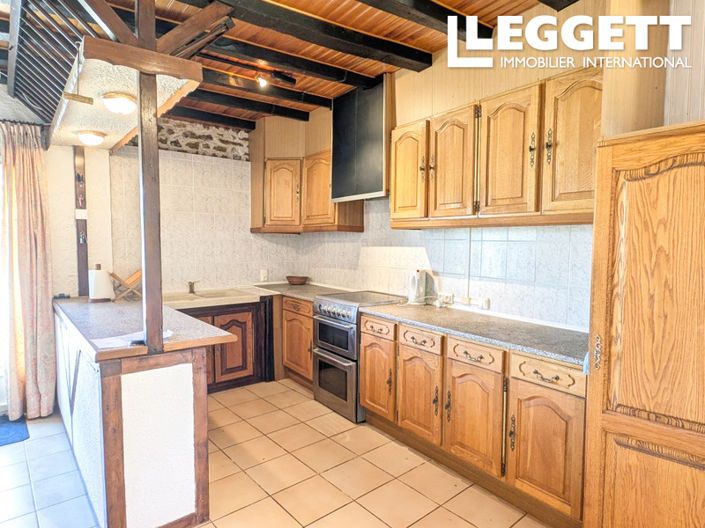 Image No.2-4 Bed House for sale