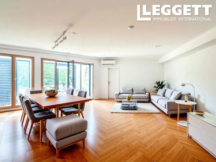 Image No.2-4 Bed Apartment for sale