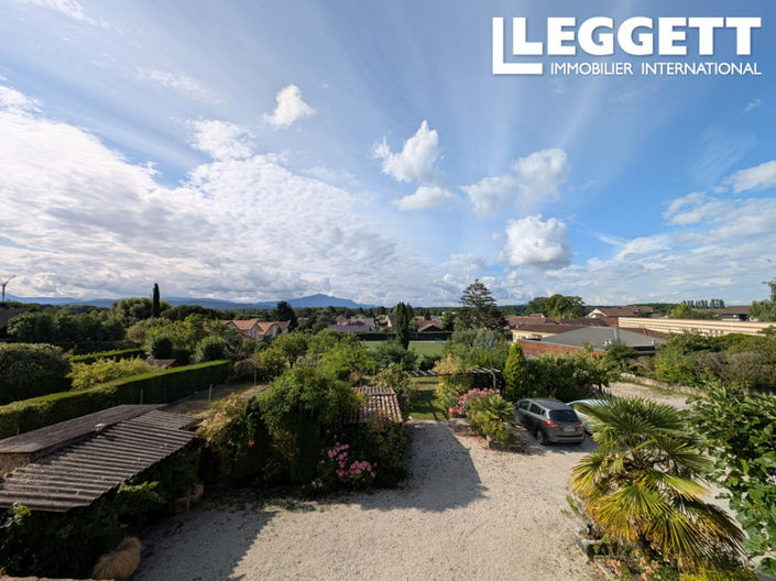 Image No.8-5 Bed House for sale