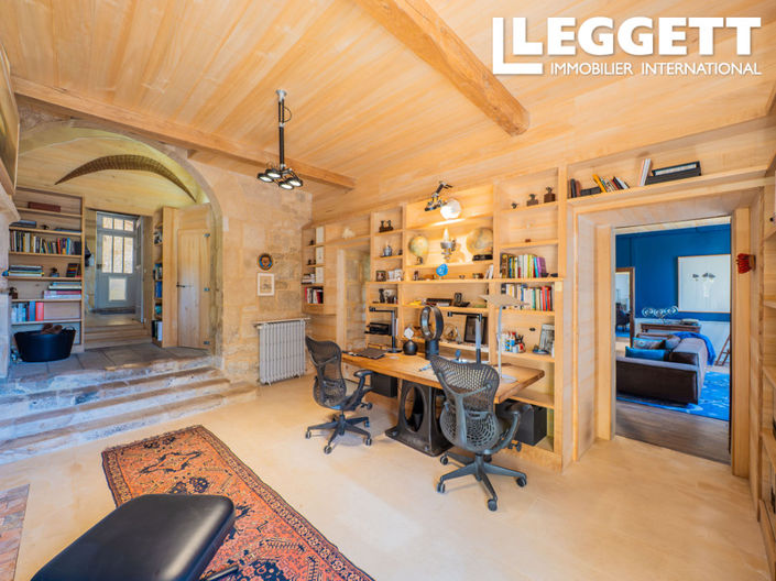 Image No.6-4 Bed House for sale