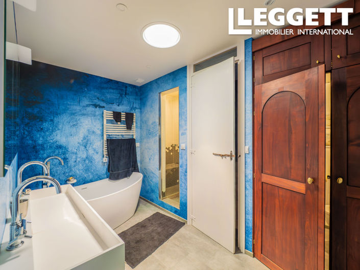 Image No.9-4 Bed House for sale