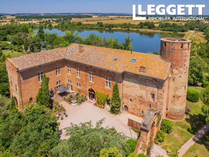 Image No.2-13 Bed Chateaux for sale