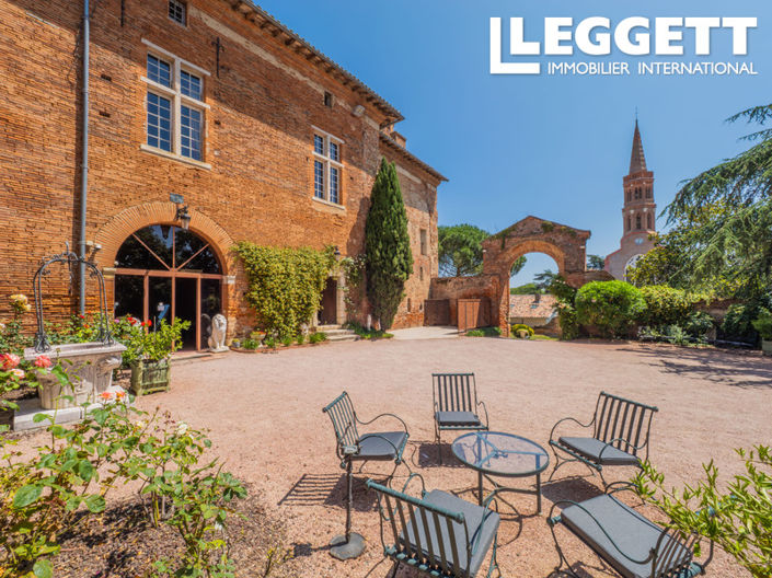 Image No.5-13 Bed Chateaux for sale