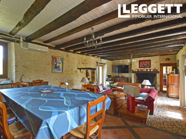 Image No.9-7 Bed House for sale