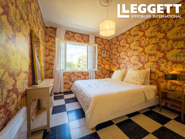 Image No.9-4 Bed House for sale