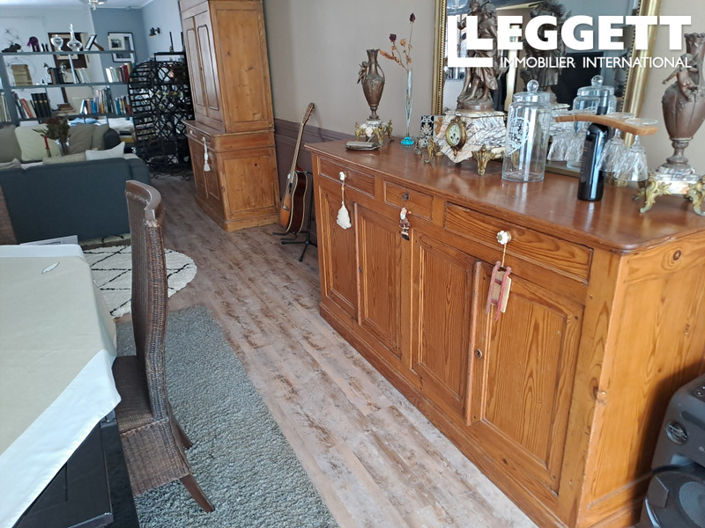 Image No.7-17 Bed House for sale