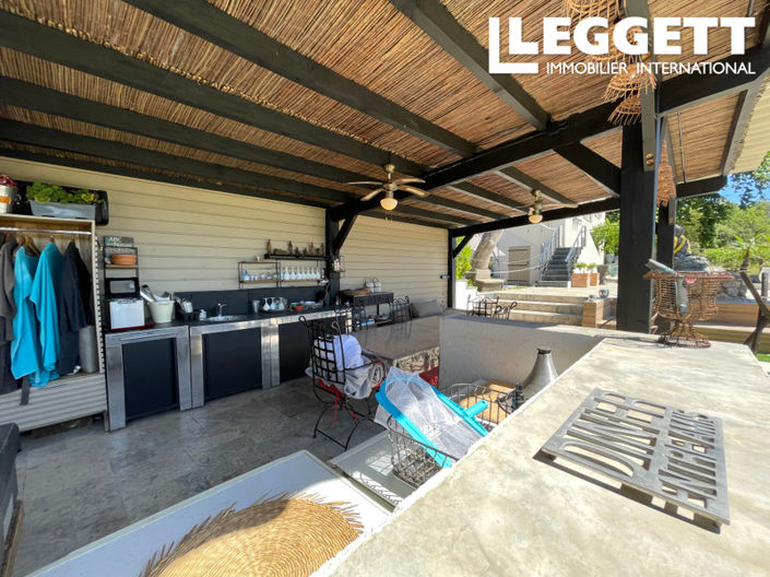 Image No.4-6 Bed House for sale