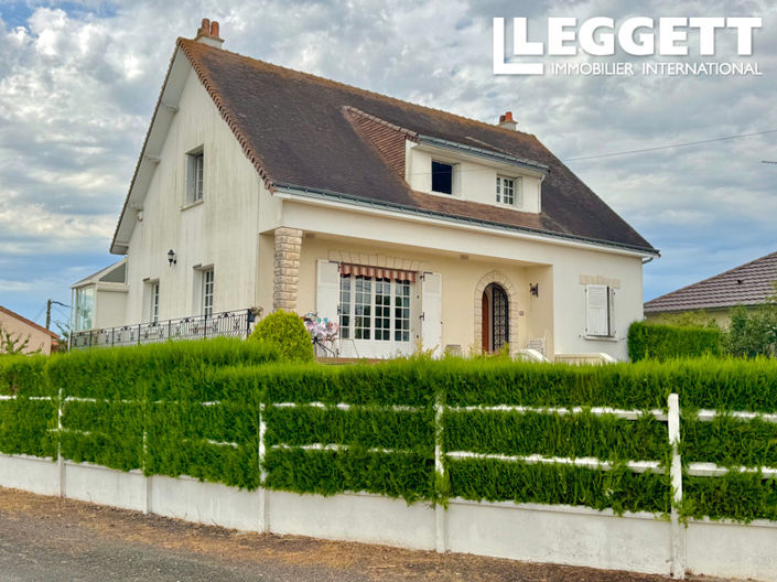 Image No.10-6 Bed House for sale