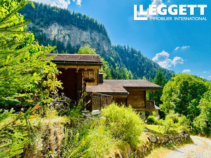 Image No.2-4 Bed House for sale