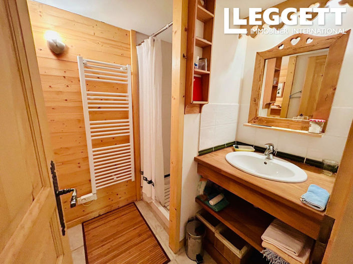 Image No.7-4 Bed House for sale