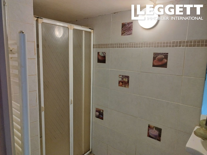 Image No.10-3 Bed House for sale