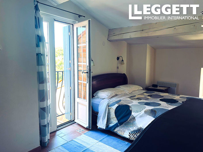 Image No.6-3 Bed House for sale