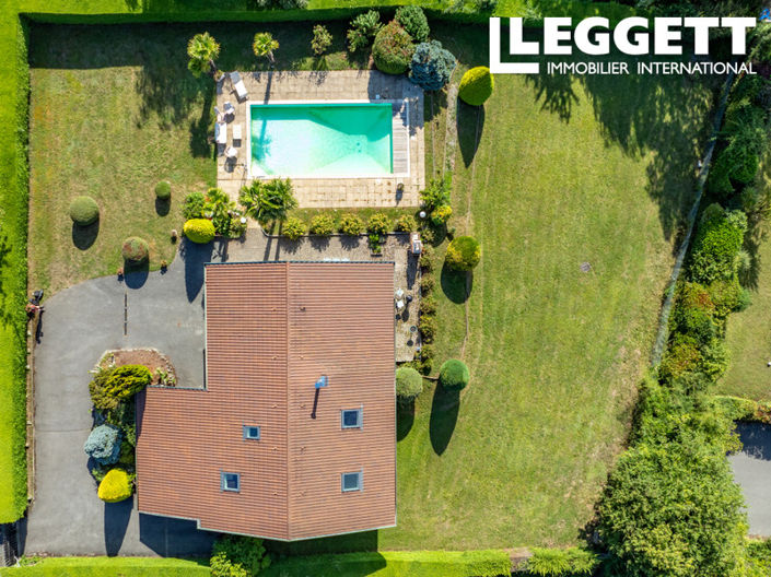 Image No.10-3 Bed House for sale