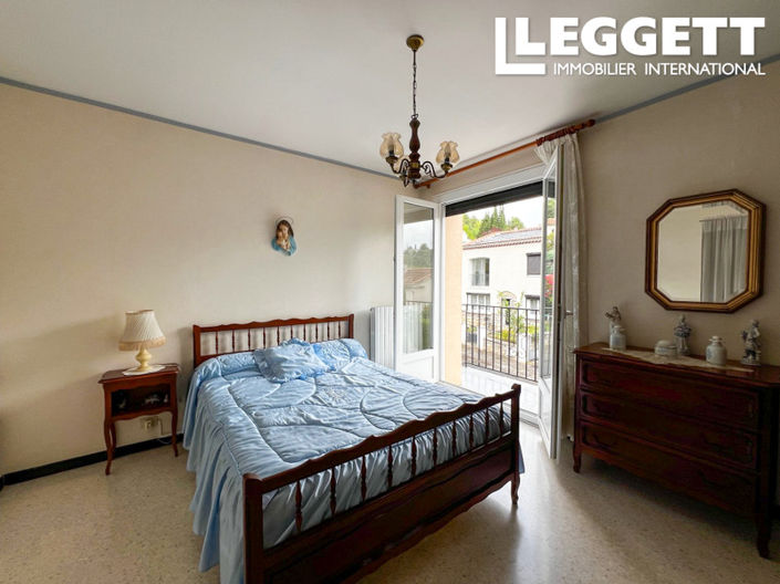 Image No.3-4 Bed House for sale