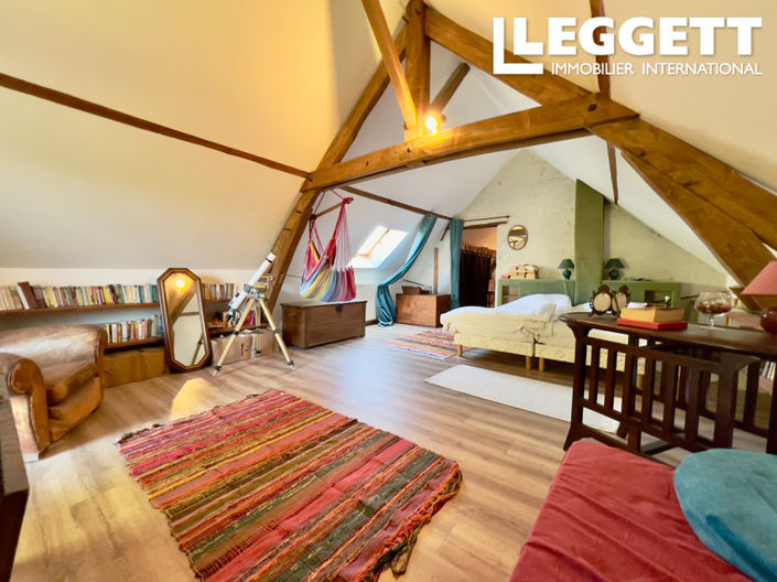 Image No.3-4 Bed House for sale