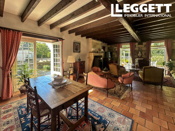 Image No.10-3 Bed House for sale