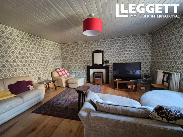 Image No.10-6 Bed House for sale