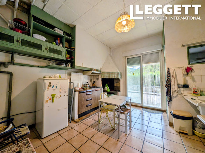 Image No.7-5 Bed House for sale