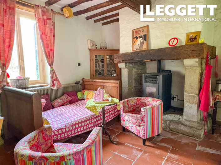 Image No.6-11 Bed House for sale