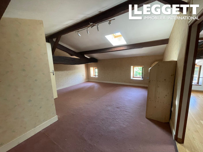 Image No.6-3 Bed House for sale