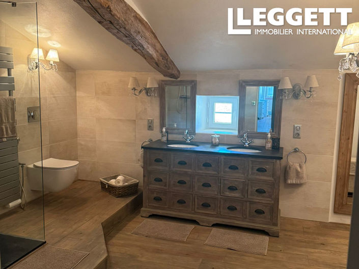 Image No.9-9 Bed House for sale