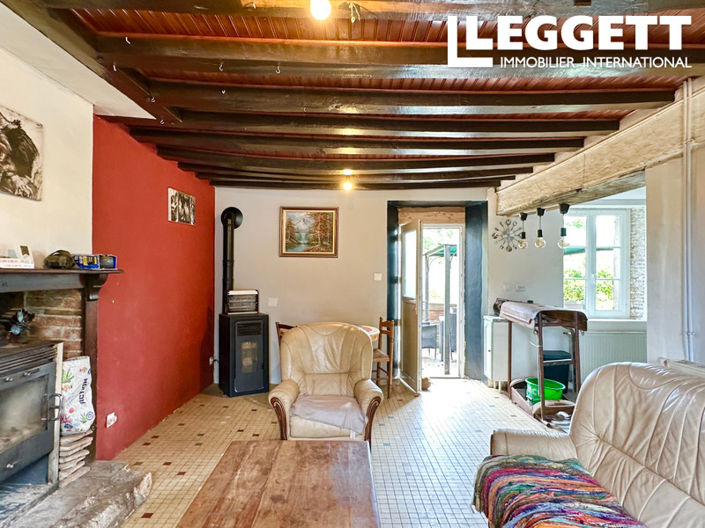 Image No.8-2 Bed House for sale