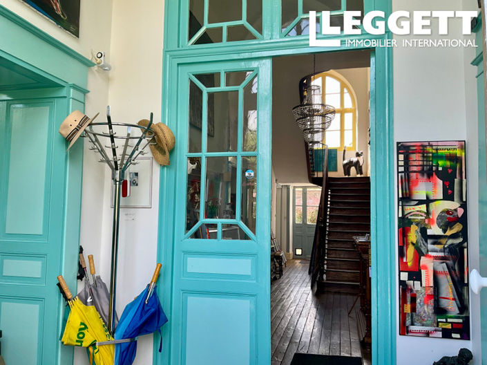 Image No.5-9 Bed House for sale