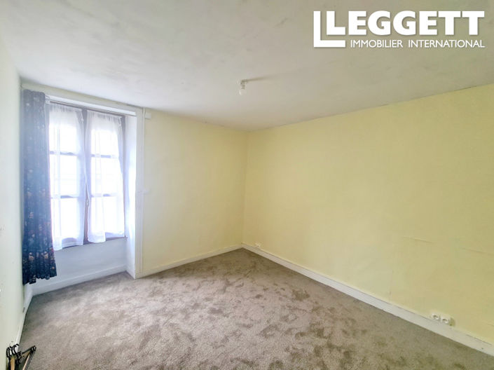 Image No.5-2 Bed House for sale