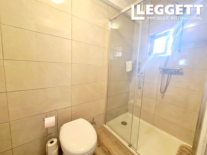 Image No.6-2 Bed House for sale