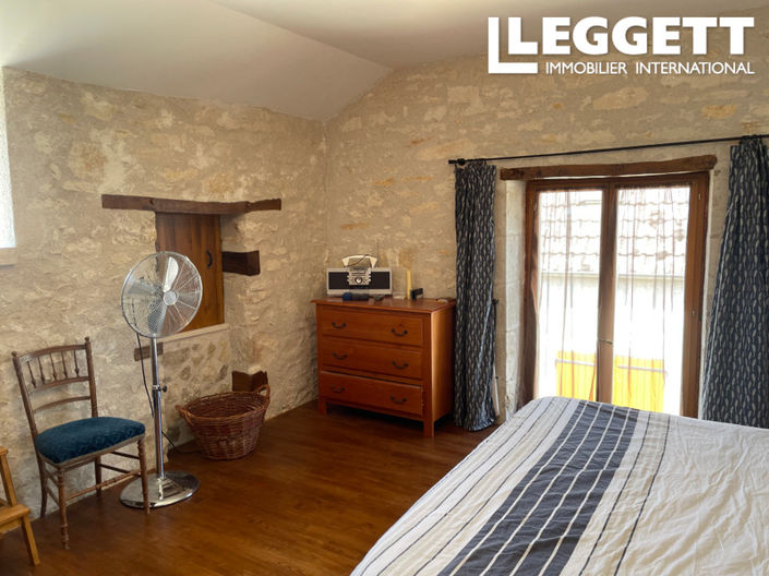 Image No.7-5 Bed House for sale