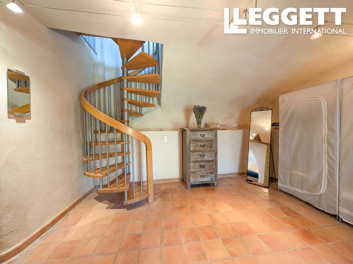 Image No.10-2 Bed House for sale