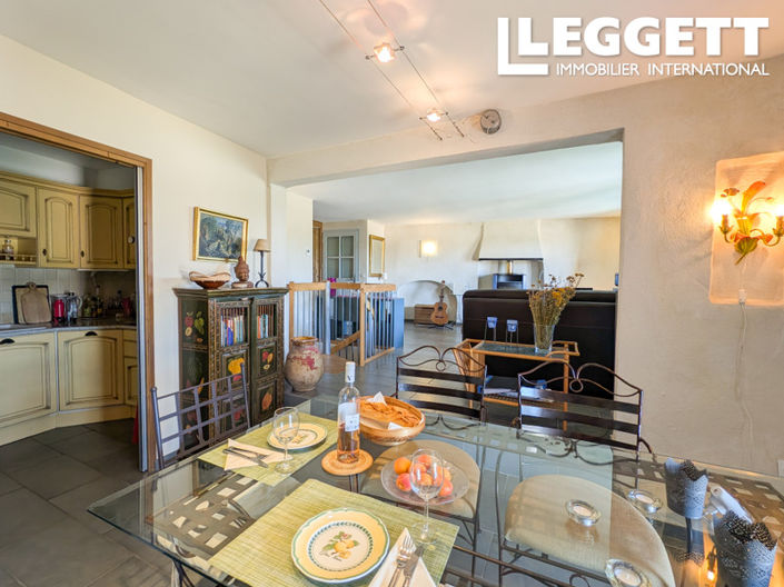 Image No.8-2 Bed House for sale