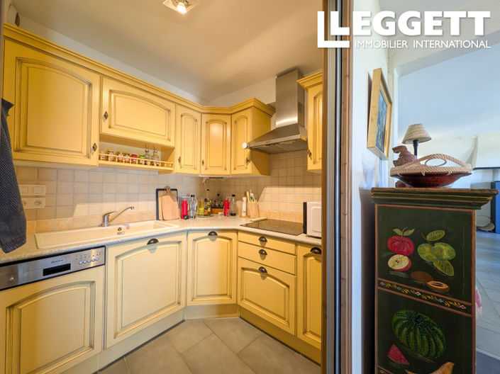 Image No.9-2 Bed House for sale