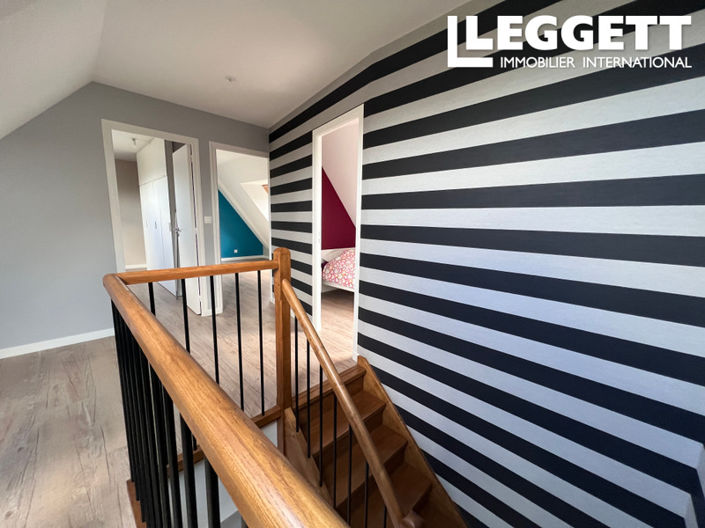 Image No.9-5 Bed House for sale