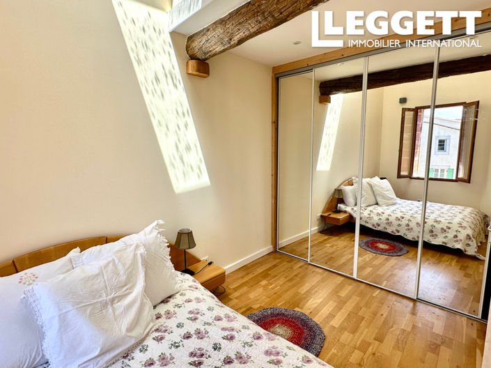 Image No.8-1 Bed House for sale