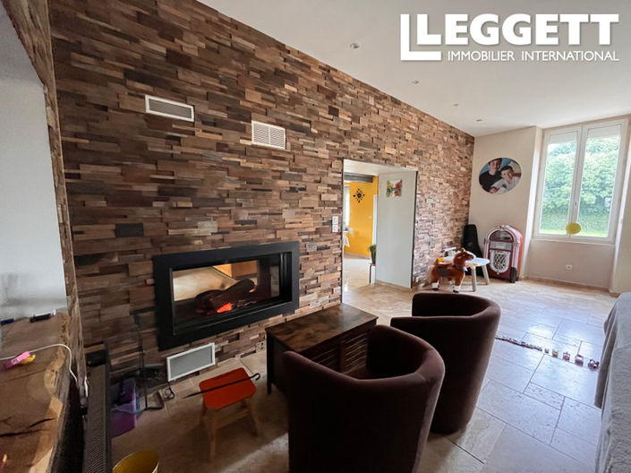 Image No.6-5 Bed House for sale