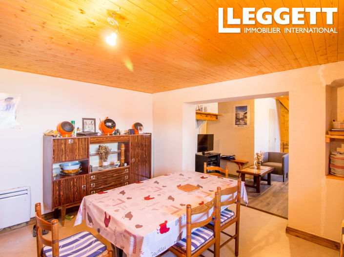 Image No.3-2 Bed House for sale