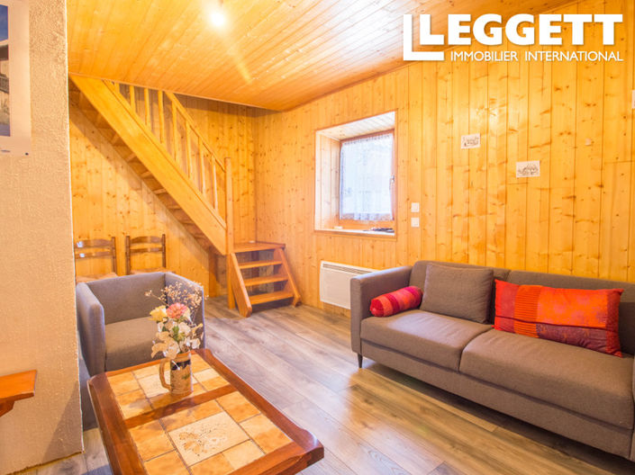 Image No.4-2 Bed House for sale