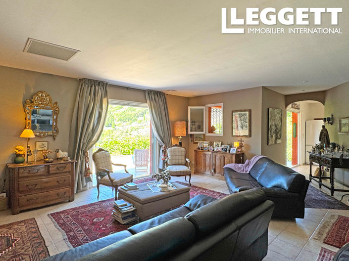 Image No.4-3 Bed House for sale