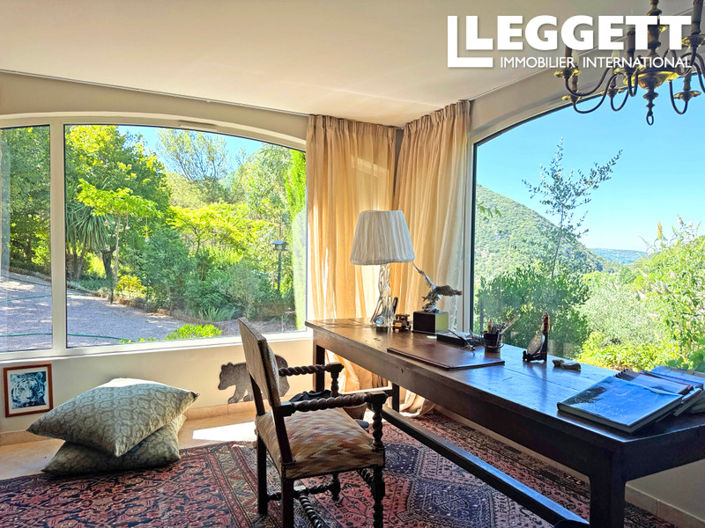 Image No.9-3 Bed House for sale