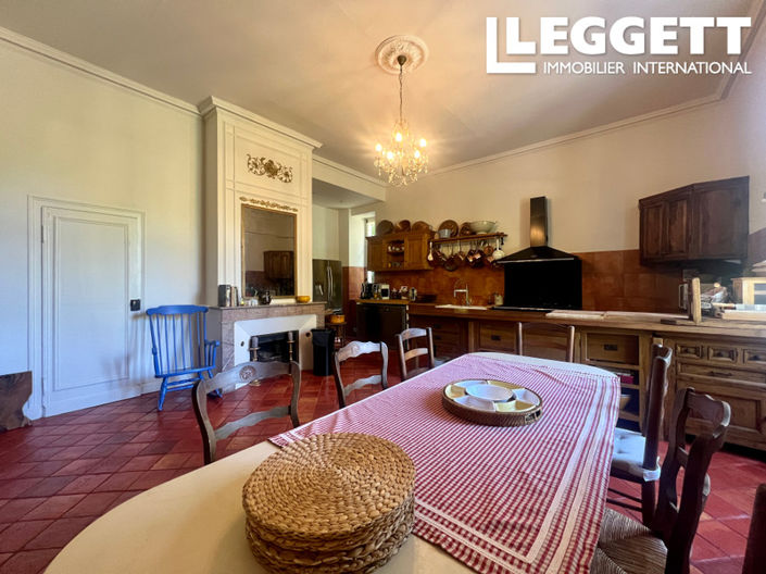 Image No.6-10 Bed Chateaux for sale