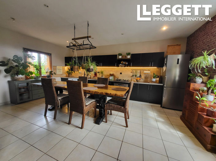 Image No.4-4 Bed House for sale